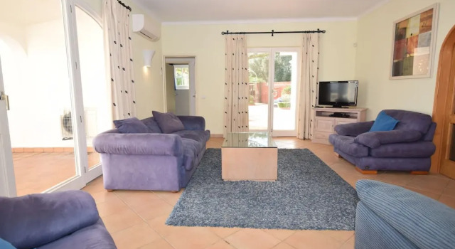 Characteristic 8 Bedroom Villa with Pool, Terraces, & Great Views near Lagos, Prenota Villa Lagos Barlavento