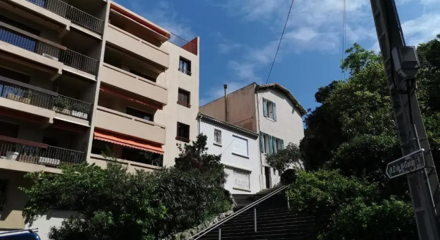 Studio calme et très lumineux, au pied de notre Dame de la Garde, Забронировать Апартаменты/квартира Марсель Буш-дю-Рон