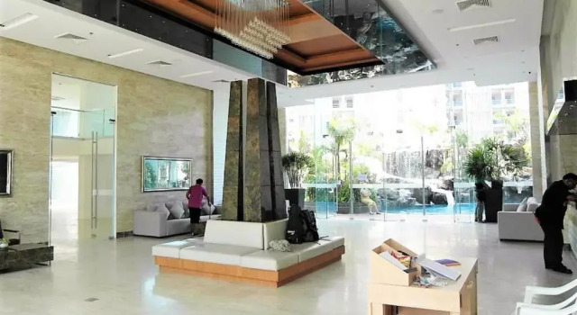 The Cliff sea & Pool Views Studio Apartment Pratumnak Pattaya