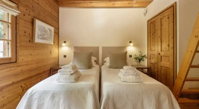 Magnificent Chalet Valhalla 5 Central Chamonix, Забронировать Шале Виллы Овернь-Рона-Альпы, Вилла