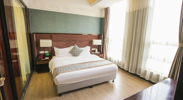 Wuhan Marriott Hotel Optics Valley, Забронировать Отель Отели Hongshan District 4 звезды, 4*