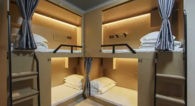 Четырёхместный люкс Jiting Youth Hostel (North Bund Pingliang Road Metro Station Branch)