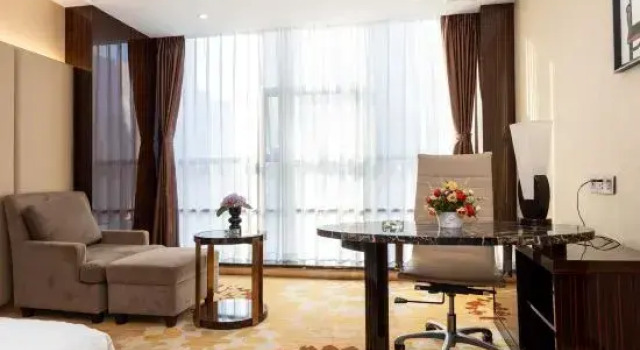 Люкс Executive с видом на город LUX CABINS Zunzhong Hote