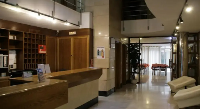 Nómada Orzán, Book Hotel A Coruña 