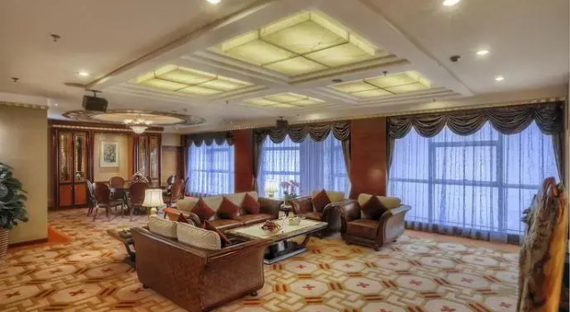 Kingworld Hotel, Book Hotel Jiang Bei Chongqing, nær Fantawild Sci-Fi Theme Park
