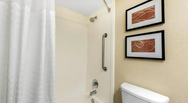 Номер Standard Comfort Suites Baymeadows Near Butler Blvd