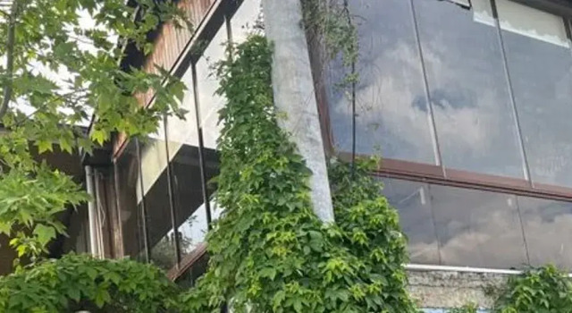 Faik Bey Konagi, Boek Mini-hotel Nilufer Regio Marmara