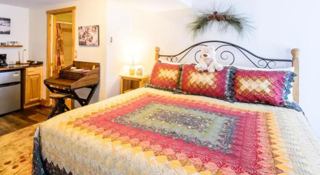 Номер Standard с видом на сад Alpen Way Chalet Mountain Lodge