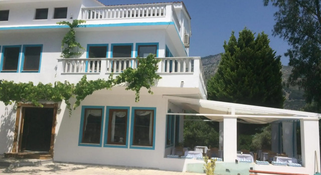 Kinira Beach Hotel, Prenota Hotel Hotel a Kinira con piscina, Piscina