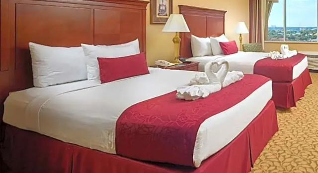 Четырёхместный номер Standard с красивым видом из окна Plaza Resort & Spa