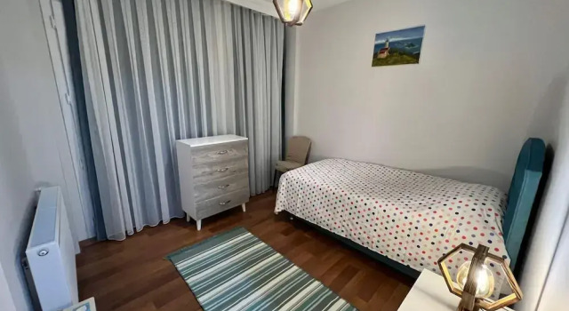 Apartment With Balcony in Seferihisar