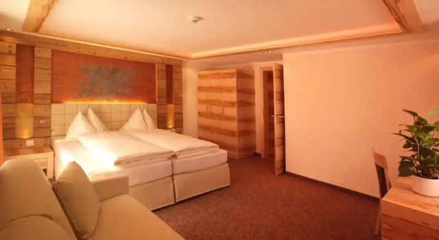 Люкс Superior Hotel Garni Muttler Alpinresort & Spa