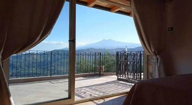 Holiday Home With Pool Near Mt Etna, Book Hotel Hotels in Sicily with Parking, Parking