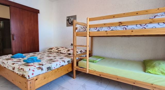 Apartments On the beach, Prenota Appartamento Hotel a Croatian Islands con parcheggio, Parcheggio