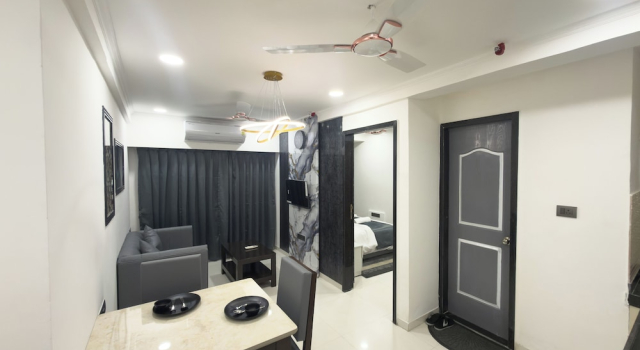 Полулюкс Astha Home- The Borivali Suites
