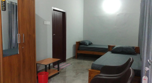 Malapuram quarters, Забронировать Отель Отели Малаппурам с парковкой, Парковка