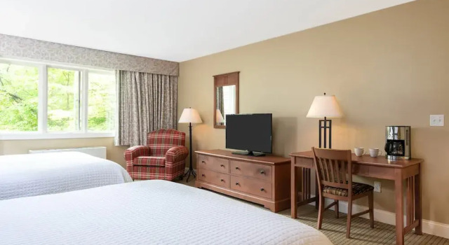Четырёхместный номер Standard Grand Summit Resort, A Vail Resorts Property