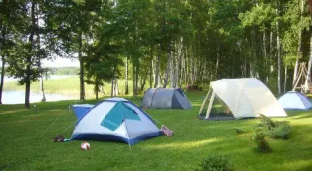 Malvīne, Reservar Hotel Agluona Letónia
