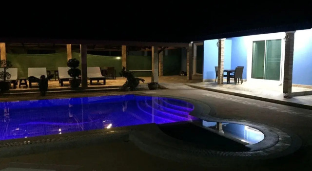 Blue Beach Bungalow, Rezervovat Hotel Hotely v Central Thailand se snídaní, Snídaně