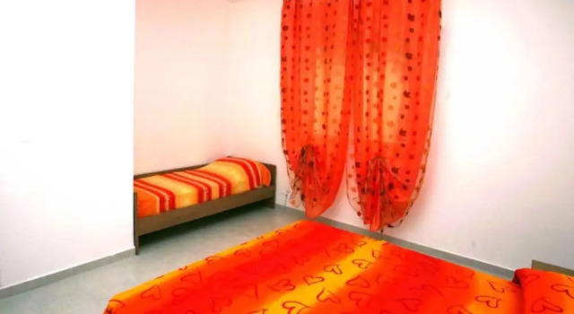 Comfortably Furnished Flat Near the sea