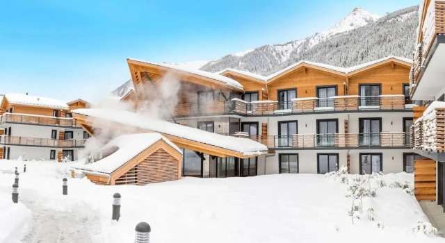 Alpine Comfort Near Slopes