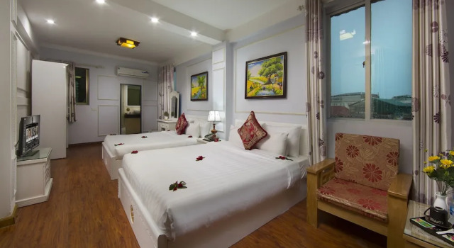 Четырёхместный семейный номер Standard Hanoi City Gate Hotel