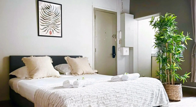 5498 - Le Marais - Best deal, Забронировать Отель Париж Иль-де-Франс, рядом с Станция метро Rambuteau