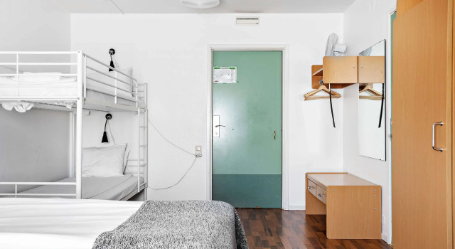 Четырёхместный номер Standard Hotell Frykenstrand; Sure Hotel Collection by Best Western