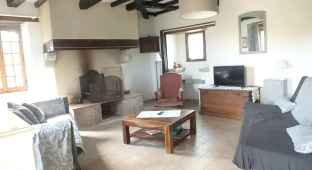 House With 2 Bedrooms in Penne, With Pool Access, Furnished Garden and, Đặt Khách sạn Khách sạn ở Penne có hồ bơi, Hồ bơi