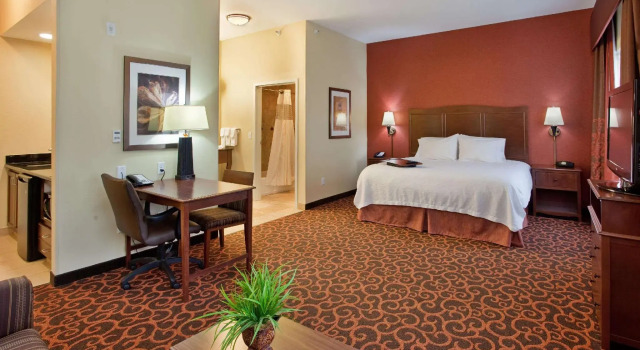 Двухместный номер Standard Hampton Inn & Suites Aberdeen