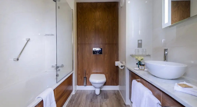 Двухместный номер Deluxe Manor West Hotel & Leisure Club