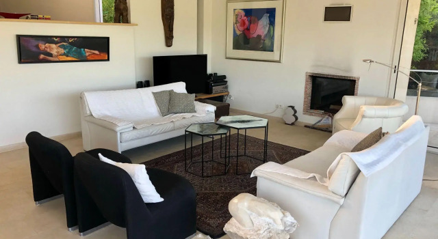 Plushy Villa with Private Pool and Sea Views in La Croix-Valmer, Забронировать Вилла Коттеджи Ла-Круа-Вальме, рядом с Пляж Жигаро, Коттедж