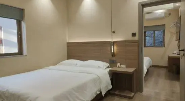 Люкс Yue Yin Mountain Sea Elegant Building Seaview Homestay (Zhuhai Guishan Island Store)