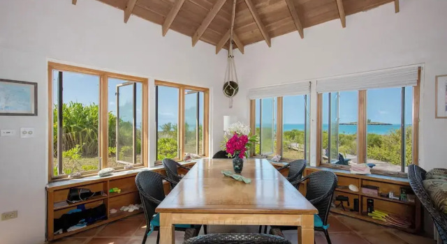 Pink Sands Retreat: Secluded Estate With Pool