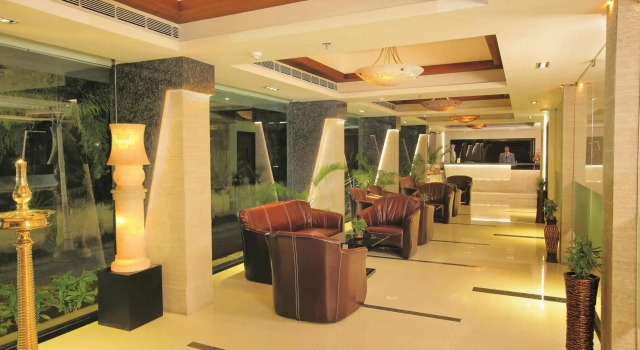 Biverah Hotel & Suites, Забронировать Отель Бизнес-отели Тируванантапурам, 4* 5*