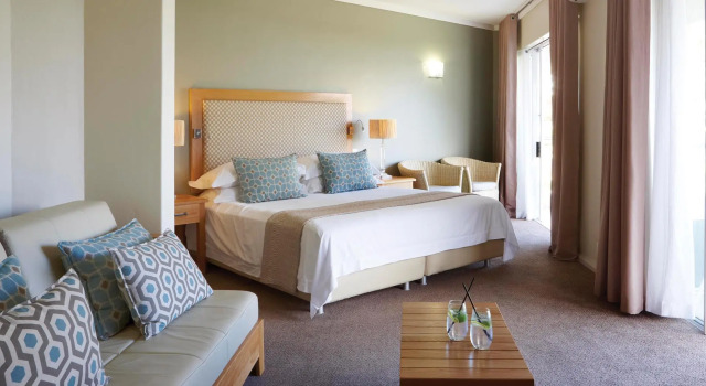 Двухместный номер с видом на горы The Bay Hotel