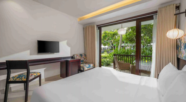 Двухместный номер Deluxe с видом на бассейн Emerald Hoi An Riverside Resort