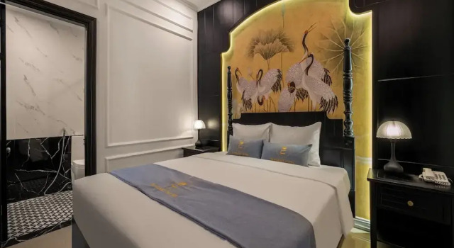 Номер Superior The Elegant Boutique - Hue