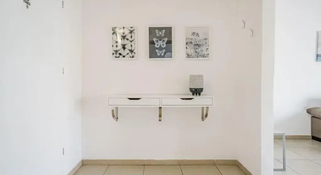 Flea Market 1BR - 6 09 Tankhum St Tel Aviv #, Забронировать Апартаменты/квартира Отели Тель-Авива с парковкой, рядом с Пляж Альма, Парковка