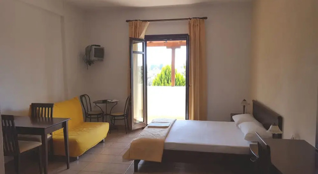 Студия с балконом Palirria Hotel & Studios