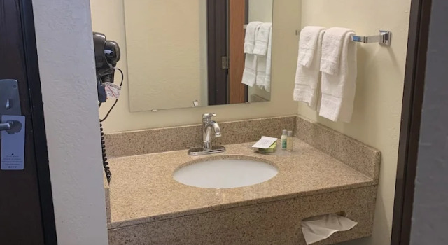 Двухместный номер Standard Nichols Inn & Suites
