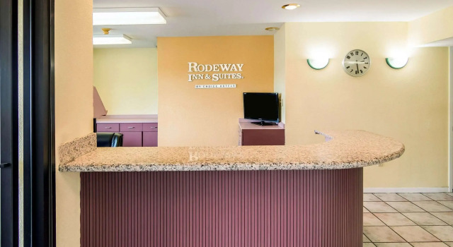 Rodeway Inn & Suites Highway 290 Northwest
