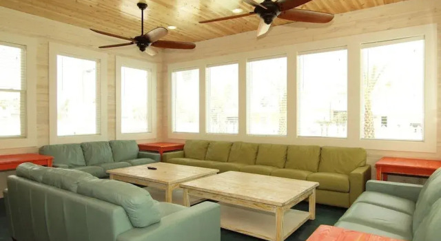 Beach Club Clubhouse 4