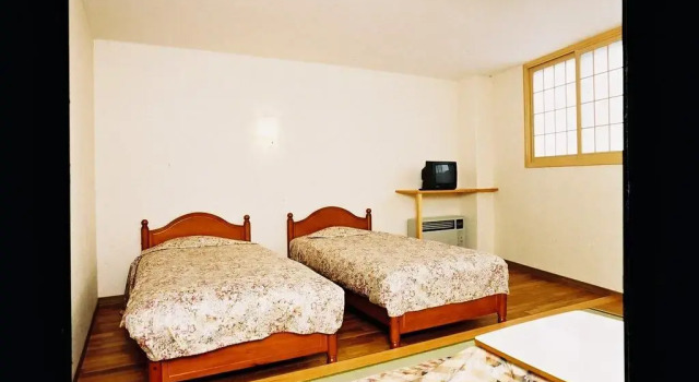 Mishuku Land Haus Azegami, Prenota Hotel Hotel a Koshinetsu con parcheggio, Parcheggio