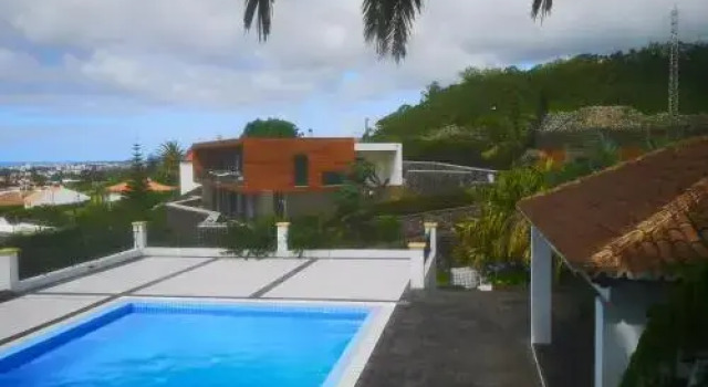 Quinta Das Camélias, Rezervovat Hotel Hotely v São Miguel s parkováním, Parkování