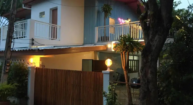 Коттедж с 3 комнатами Banya BnB ที่พักบ้านย่าบีแอนด์บี เมืองประจวบฯ