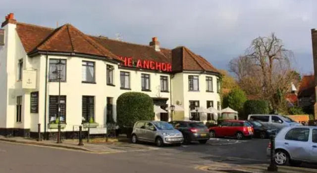 The Anchor Hotel, Забронировать Отель Отели High Weald с парковкой, Парковка
