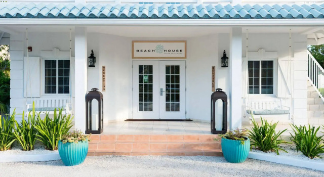 Beach House Turks and Caicos, Забронировать Отель Отели Грейс-Бэй с завтраком, Завтраки