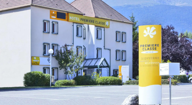 Кровать в общем номере Premiere Classe Geneve - Saint Genis Pouilly