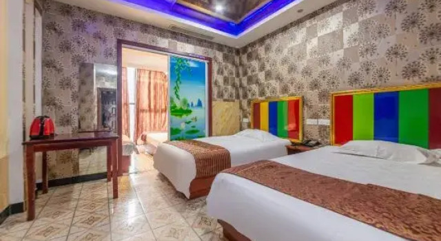 Zhiping Hotel, Jiading District, Shanghai, Varaa Hotelli Jiading Shanghai